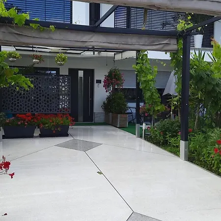 Casa Blanca Lägenhetshotell 4*